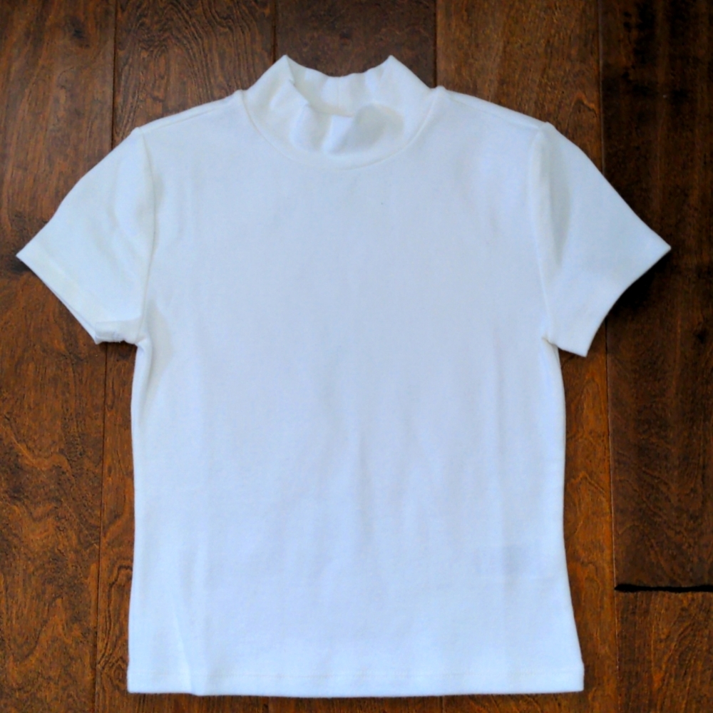 Sunday Best mockneck white crop